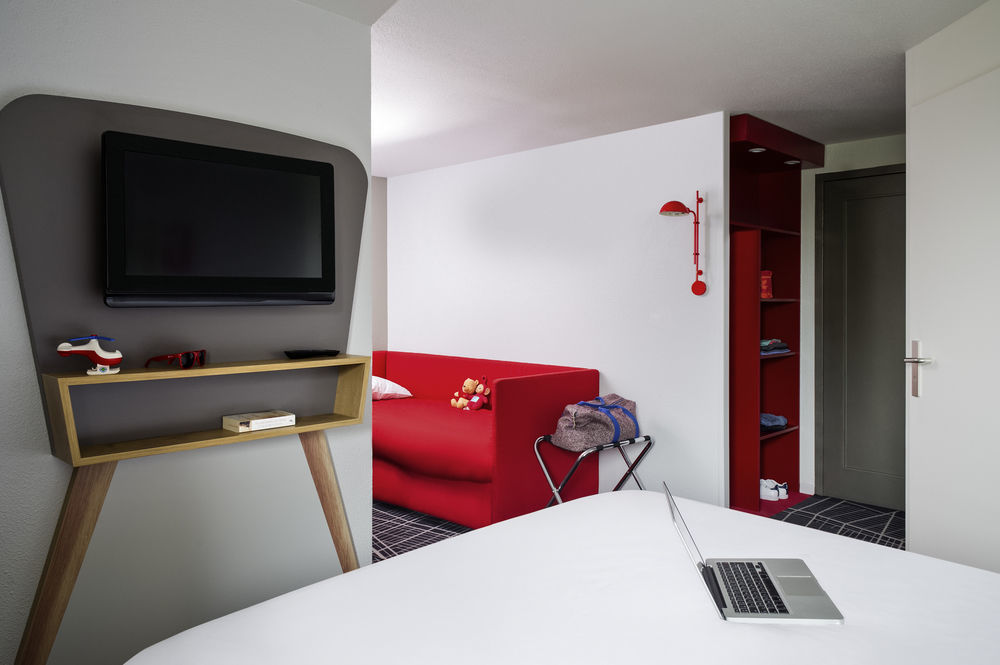 Hotel Ibis Styles Chartres Metropole 3*