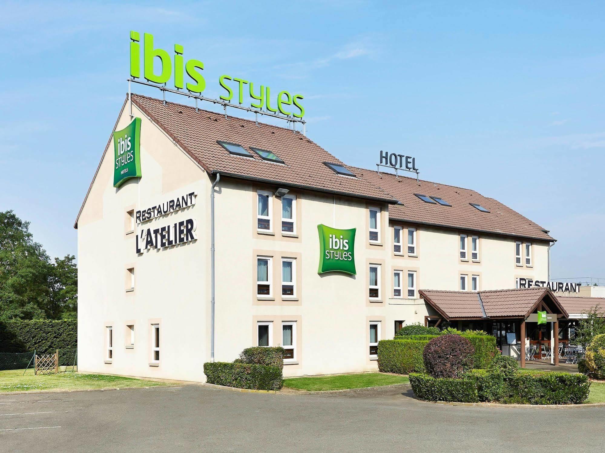 Hotel Ibis Styles Chartres Metropole 3*