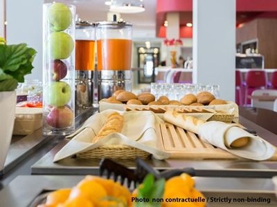 Hotel Ibis Styles Chartres Metropole 3*